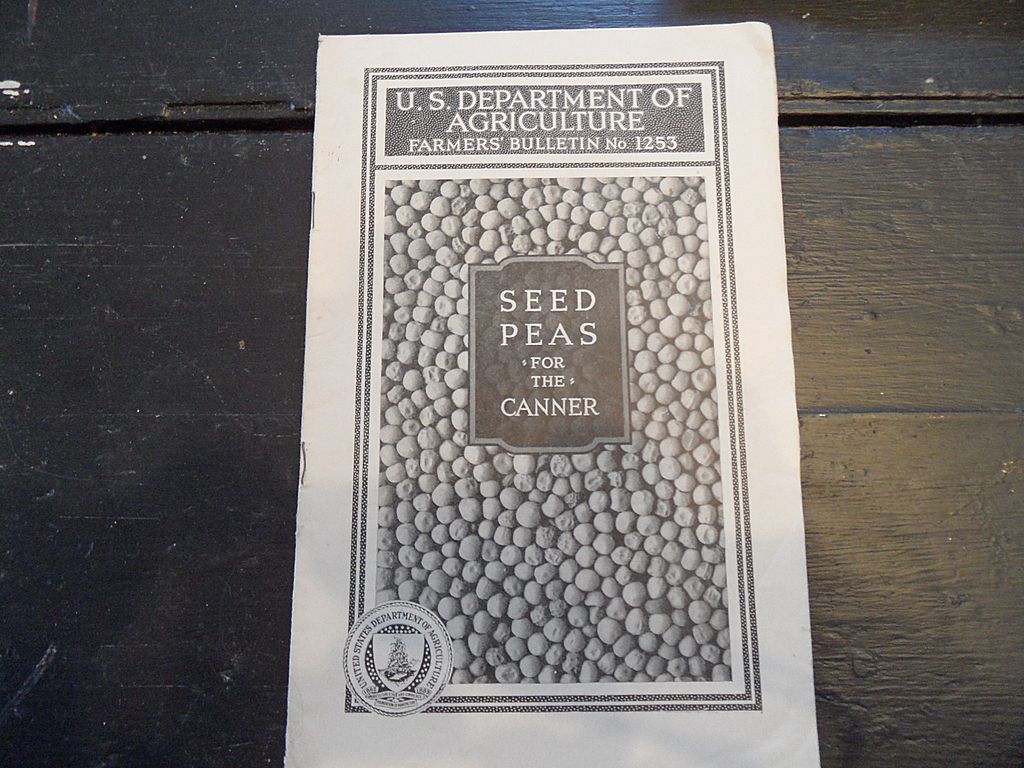 Vintage - "Seed Peas for the Canner", US Dept of Agriculture, 1940 Vintage - "Seed Peas for the Canner", US Dept of Agriculture, 1940