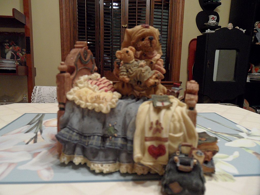Collectible - Boyd's Bear's - Play's "Spoon Full of Sugar" Collectible - Boyd's Bear's - Play's "Spoon Full of Sugar"