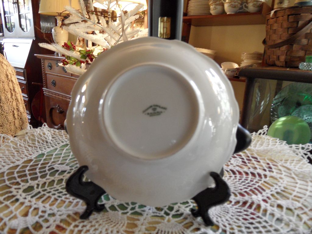 Vintage - Johann Haviland - Scalloped Edges Rosebud - Fruit/Dessert Bowl Vintage - Johann Haviland - Scalloped Edges Rosebud - Fruit/Dessert Bowl
