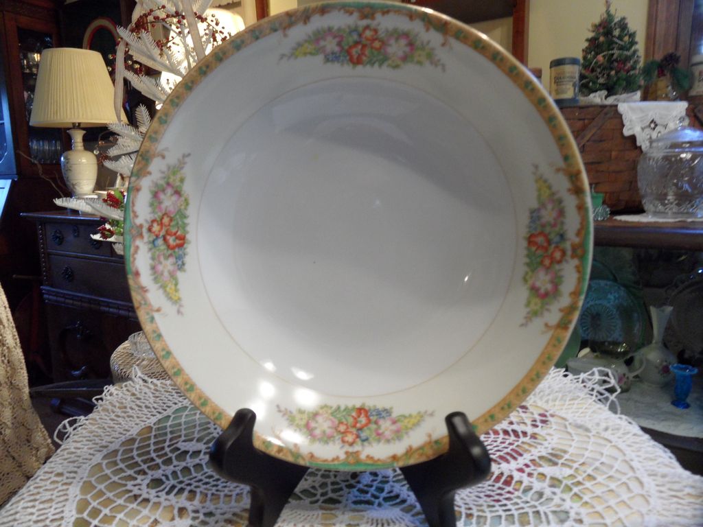 Vintage - Diamond - Hand Painted - Oval Vegetable Bowl Vintage - Diamond - Hand Painted - Oval Vegetable Bowl
