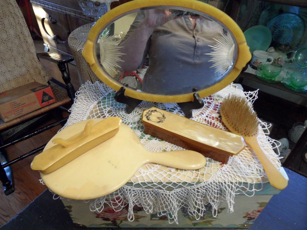 Vintage - Vanity Set and Other Items - 50's Vintage - Vanity Set and Other Items - 50's