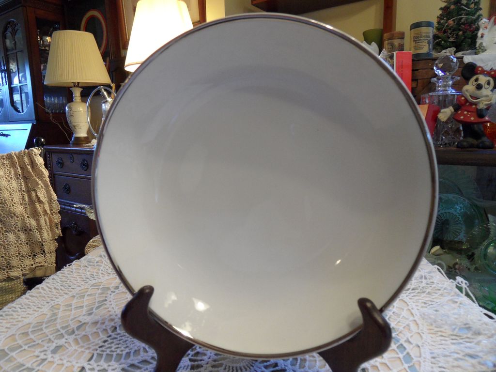Vintage - Harmony House Fine China - Moderne - Soup Bowl Vintage - Harmony House Fine China - Moderne - Soup Bowl