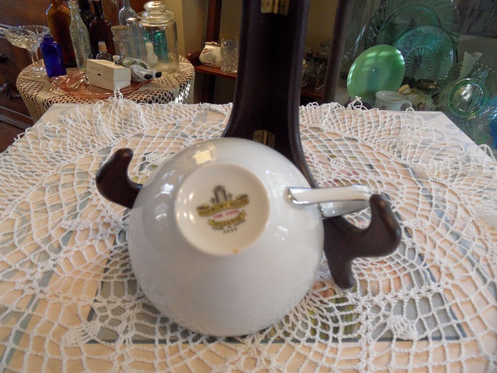 Vintage - Harmony House Fine China - Moderne - Tea Cup Vintage - Harmony House Fine China - Moderne - Tea Cup