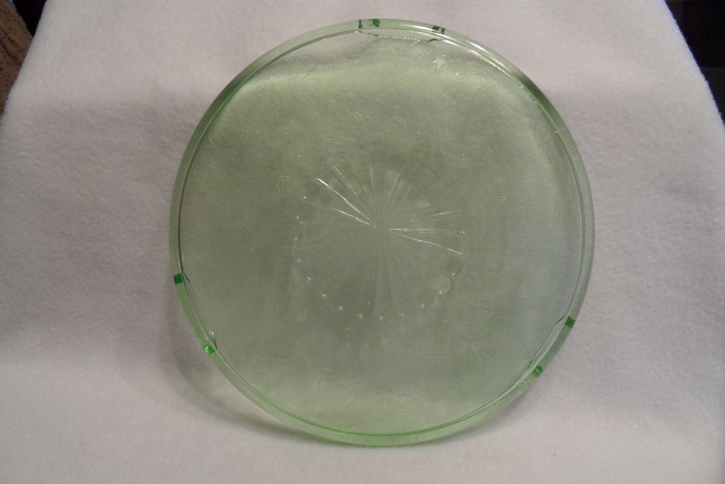 Vintage - Depression Glass - Hocking - Cake Plate with Feet 10" Vintage - Depression Glass - Hocking - Cake Plate with Feet 10"