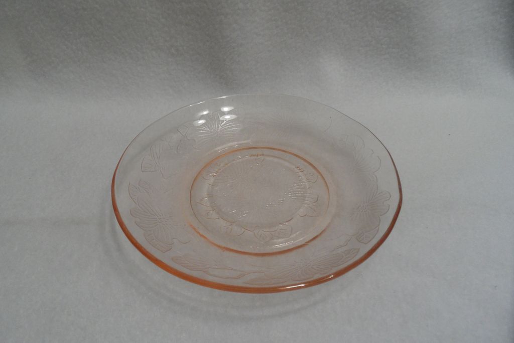 Vintage - Depression Glass - Pink - Dessert Dish 6" Across Vintage - Depression Glass - Pink - Dessert Dish 6" Across