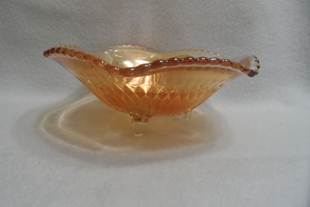 Vintage - Carnival Glass - Orange - Bowl Vintage - Carnival Glass - Orange - Bowl