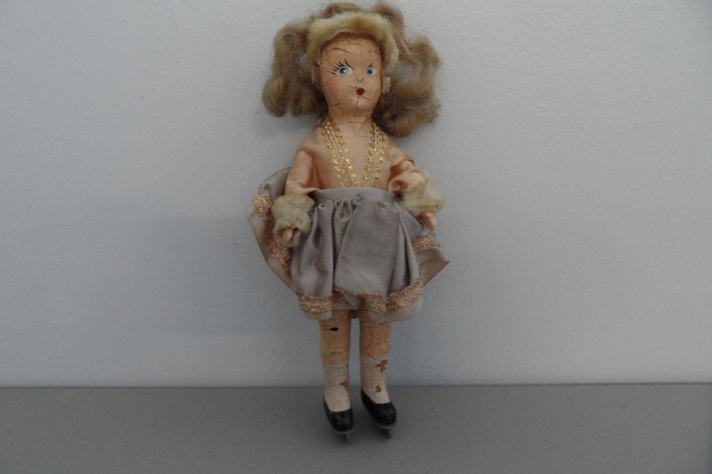 Vintage - Bisque Doll on skates! Vintage - Bisque Doll on skates!