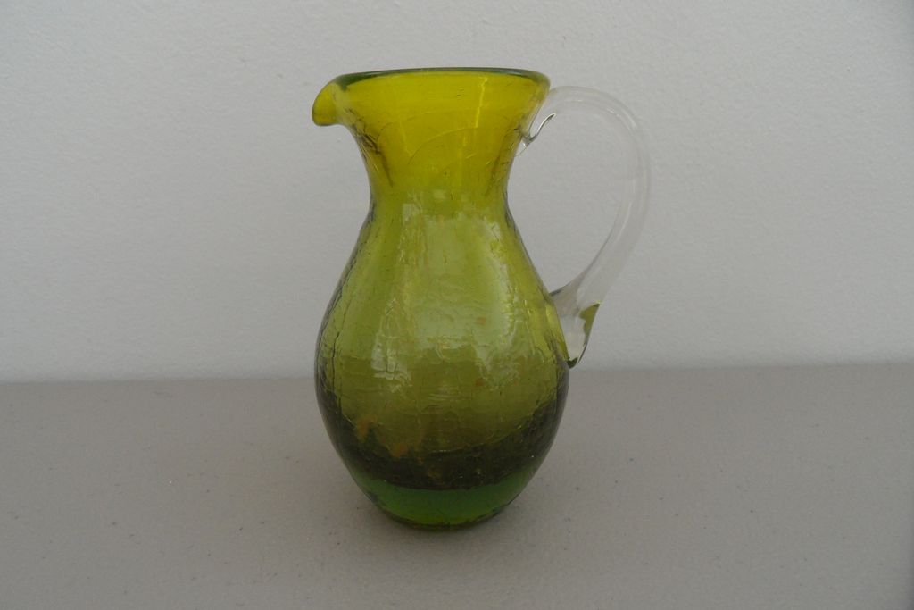 Vintage - Depression Glass - Pitcher Vintage - Depression Glass - Pitcher