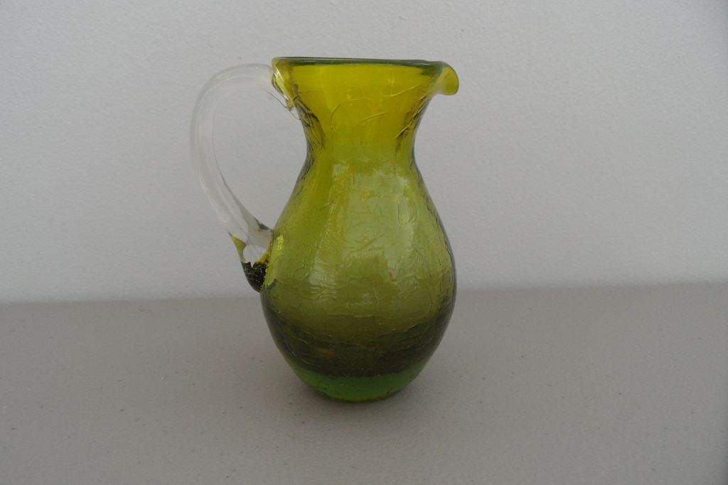 Vintage - Depression Glass - Pitcher Vintage - Depression Glass - Pitcher