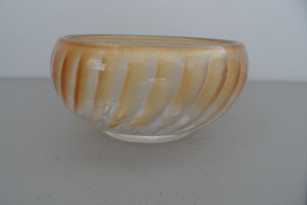 Vintage - Bowl - Frosted Carnival Glass Orange Vintage - Bowl - Frosted Carnival Glass Orange