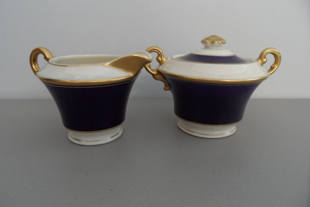 Vintage - Syracuse China - Creamer and Covered Sugar Vintage - Syracuse China - Creamer and Covered Sugar