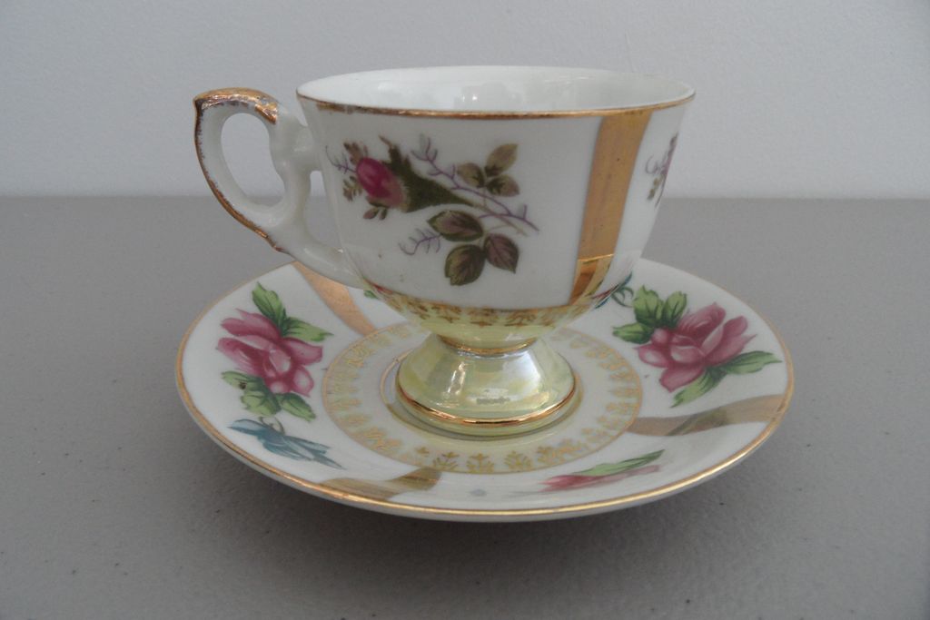 Vintage - Tea Cup and Saucer Vintage - Tea Cup and Saucer