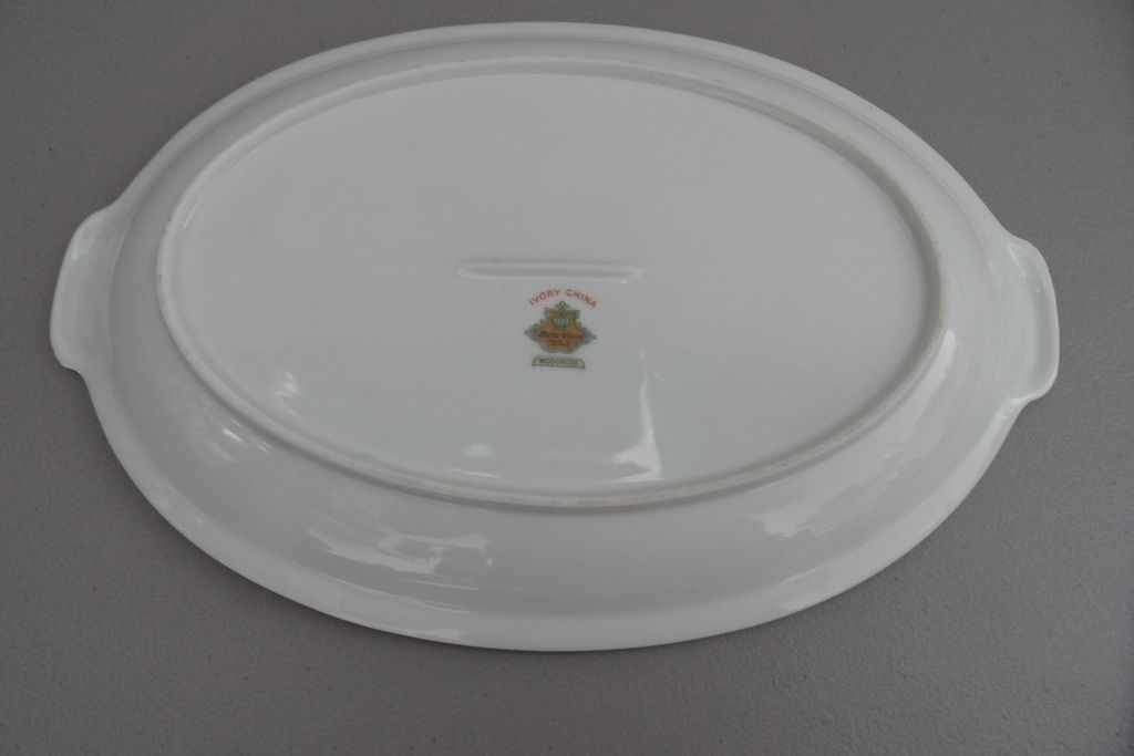 Vintage - Meito China - Woodrose - Platter Vintage - Meito China - Woodrose - Platter