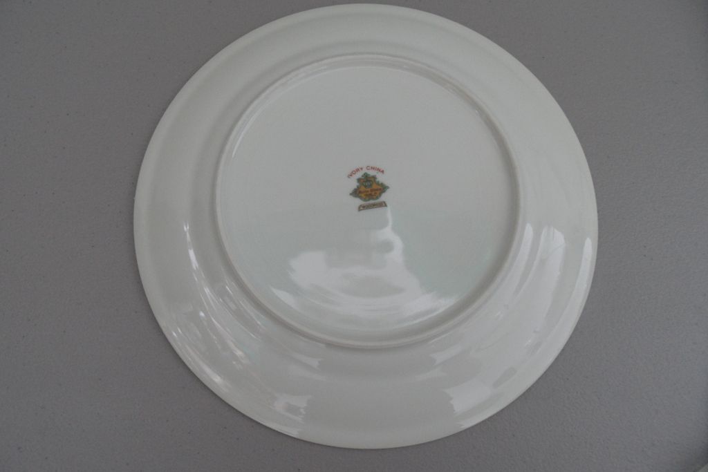 Vintage - Meito China - Woodrose - Plate Vintage - Meito China - Woodrose - Plate