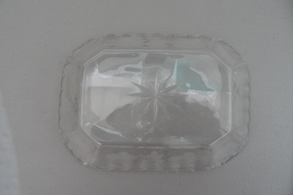 Antique - Early Glass - Hand Etched Decoration - Tray Antique - Early Glass - Hand Etched Decoration - Tray