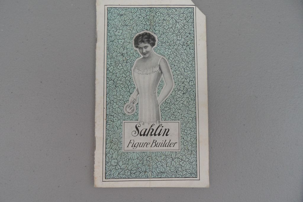 Vintage - Sahlin Figure Builder Advertising Booklet Vintage - Sahlin Figure Builder Advertising Booklet