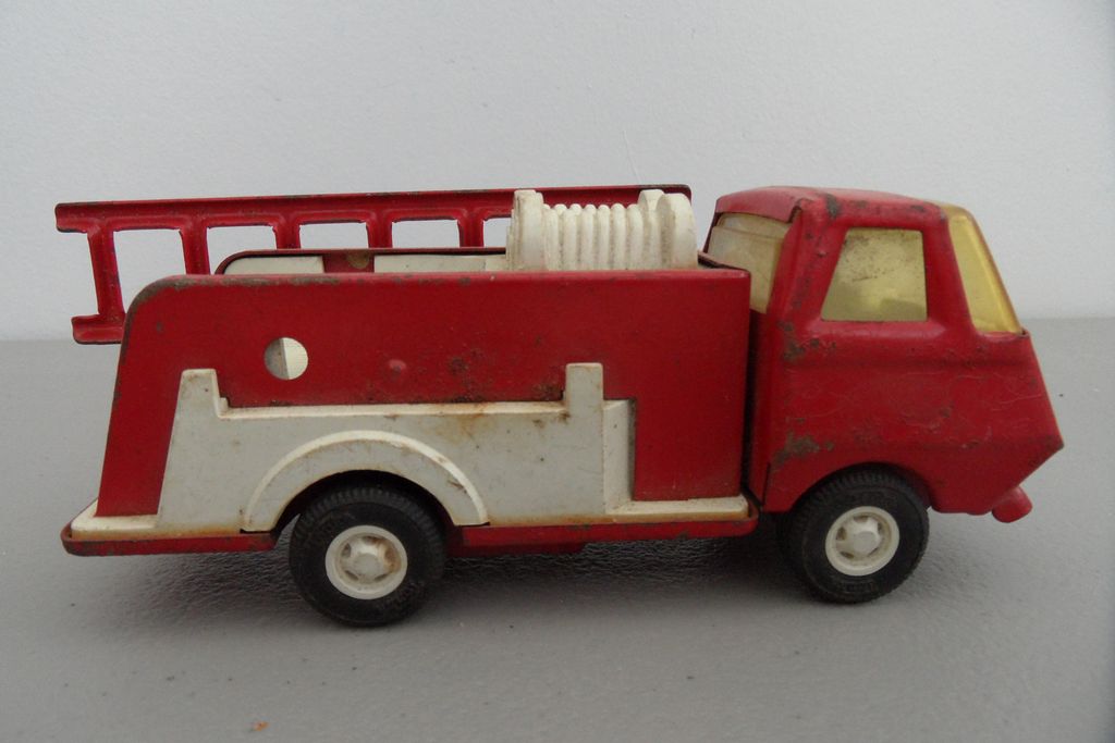 Vintage - Tonka Fire Truck Vintage - Tonka Fire Truck