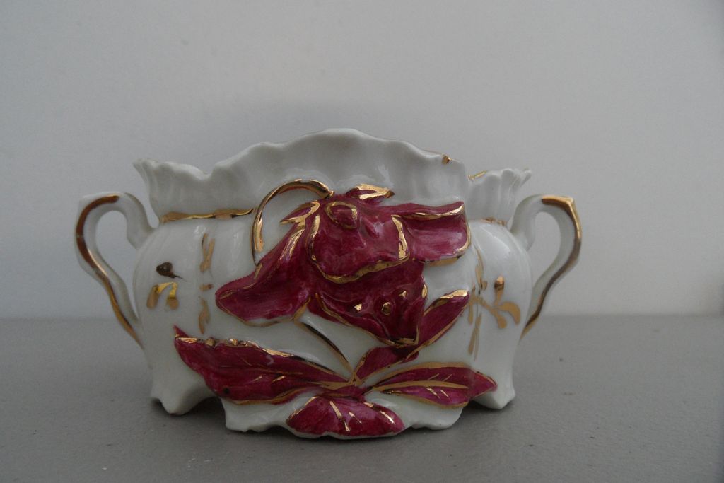 Vintage - Porcelain Sugar Vintage - Porcelain Sugar