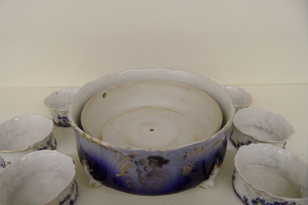 Vintage - Berry Bowl and Servers - Porcelain - Bavaria Vintage - Berry Bowl and Servers - Porcelain - Bavaria
