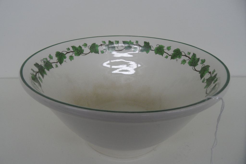 Vintage - Bowl - Harker Pottery Vintage - Bowl - Harker Pottery