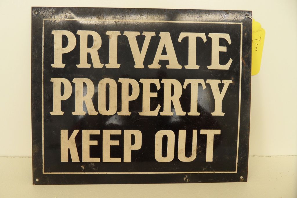 Vintage - Tin Sign - Keep Out Vintage - Tin Sign - Keep Out