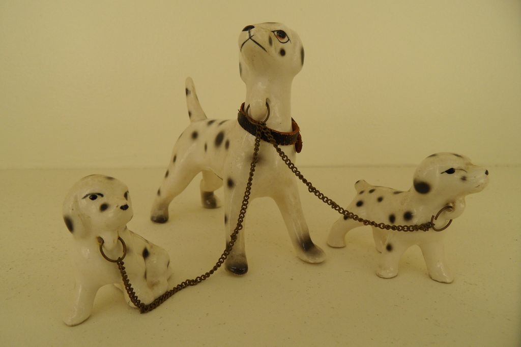 Vintage - Dogs on a Chain - Relco - Made in Japan Vintage - Dogs on a Chain - Relco - Made in Japan