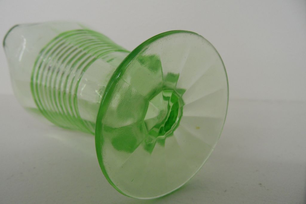 Vintage - Depression Glass Creamer - Green Vintage - Depression Glass Creamer - Green