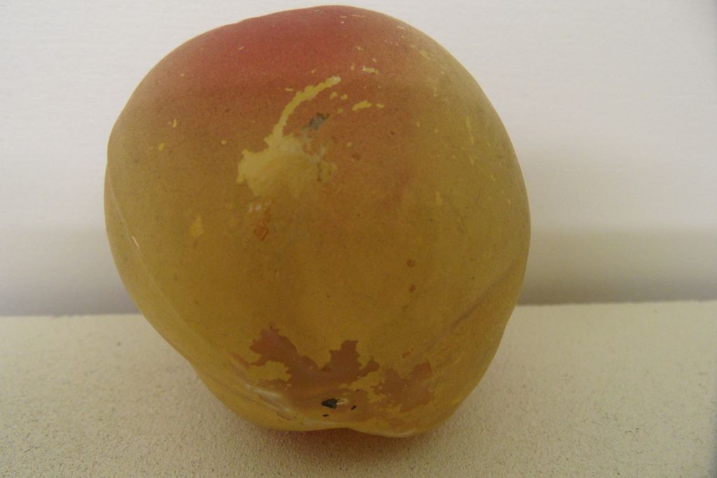 Vintage - Light Bulb - Peach! Vintage - Light Bulb - Peach!