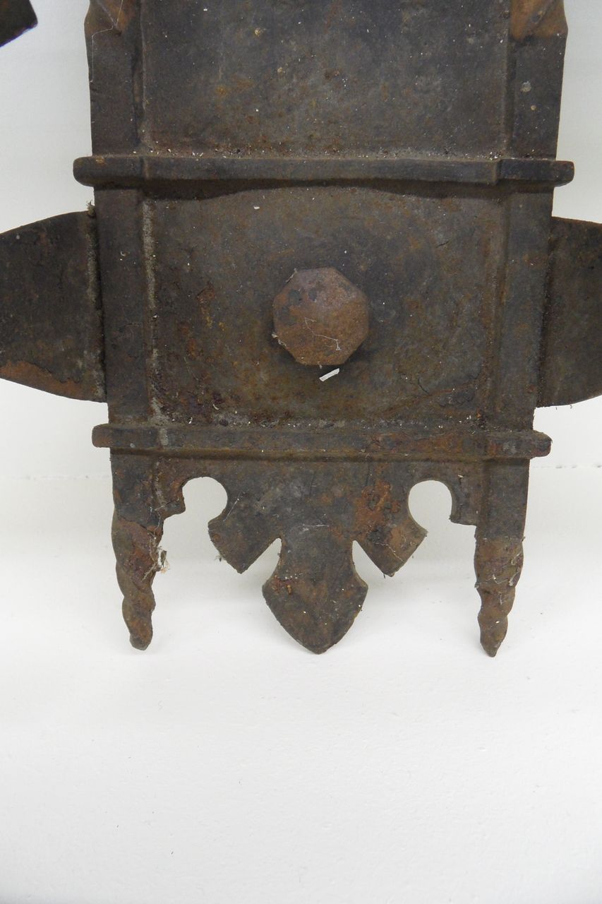 Vintage - Cast Iron Wall Sconce Vintage - Cast Iron Wall Sconce