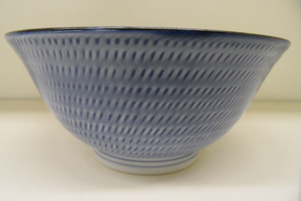 Vintage - Porcelain Bowl - Wonderful colors! Vintage - Porcelain Bowl - Wonderful colors!