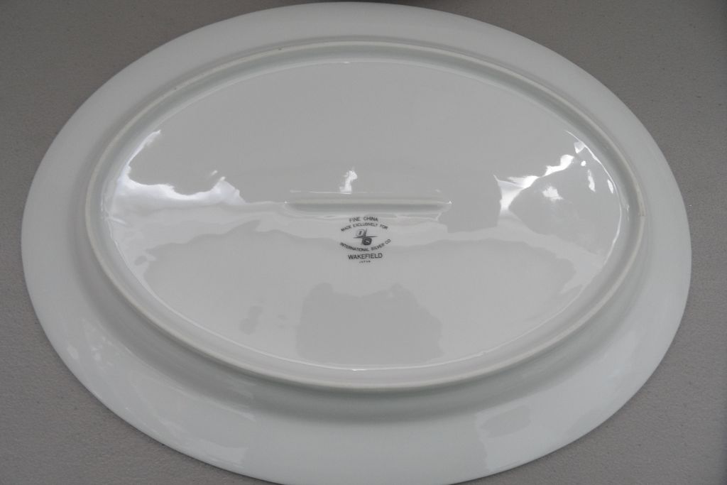 Vintage - Porcelain - Wakefield - Japan Fine China - Chop Plate/Platter Vintage - Porcelain - Wakefield - Japan Fine China - Chop Plate/Platter