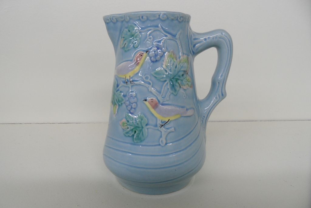 Vintage - Majolica - Pitcher - Highmount M.B.D. - Western Germany Vintage - Majolica - Pitcher - Highmount M.B.D. - Western Germany