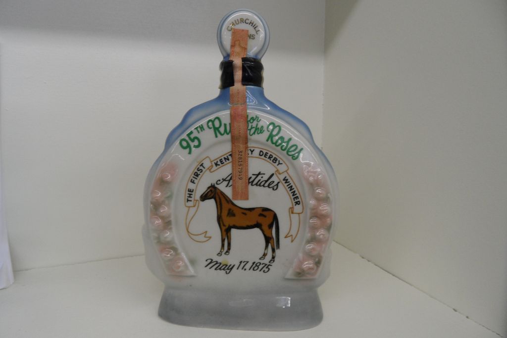 Vintage - Decanter - 95th Run for the Roses! Vintage - Decanter - 95th Run for the Roses!