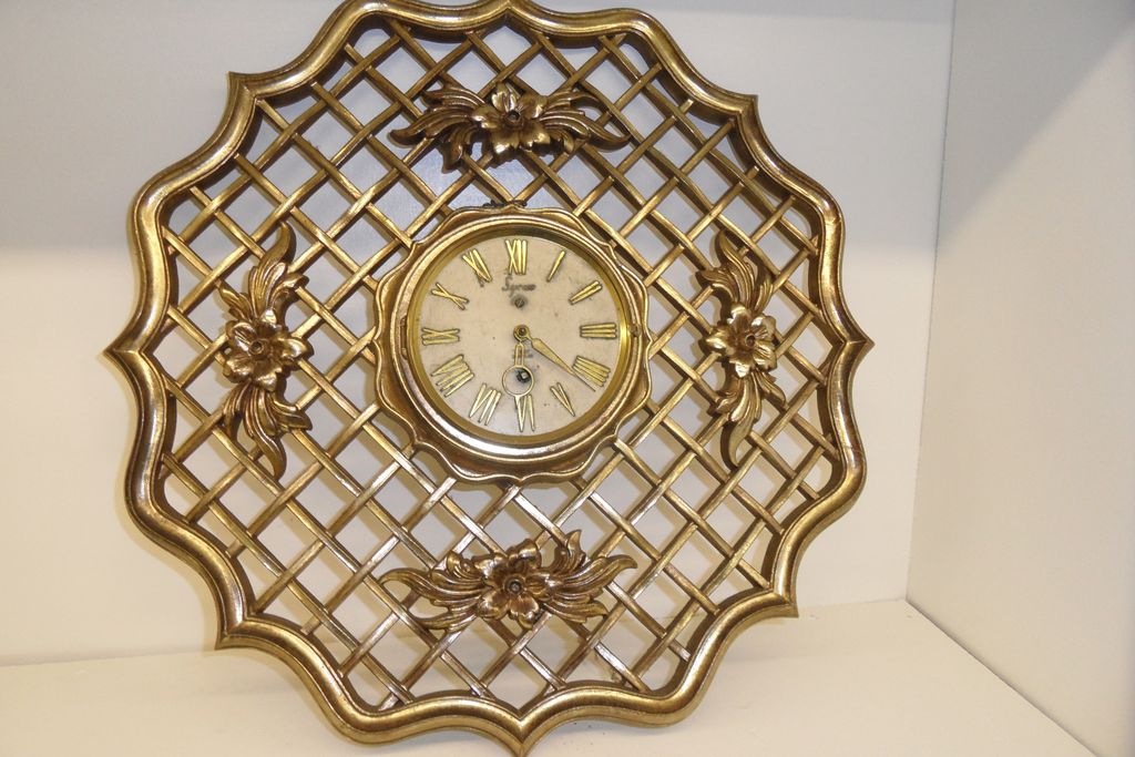 Vintage - Wall Clock Vintage - Wall Clock