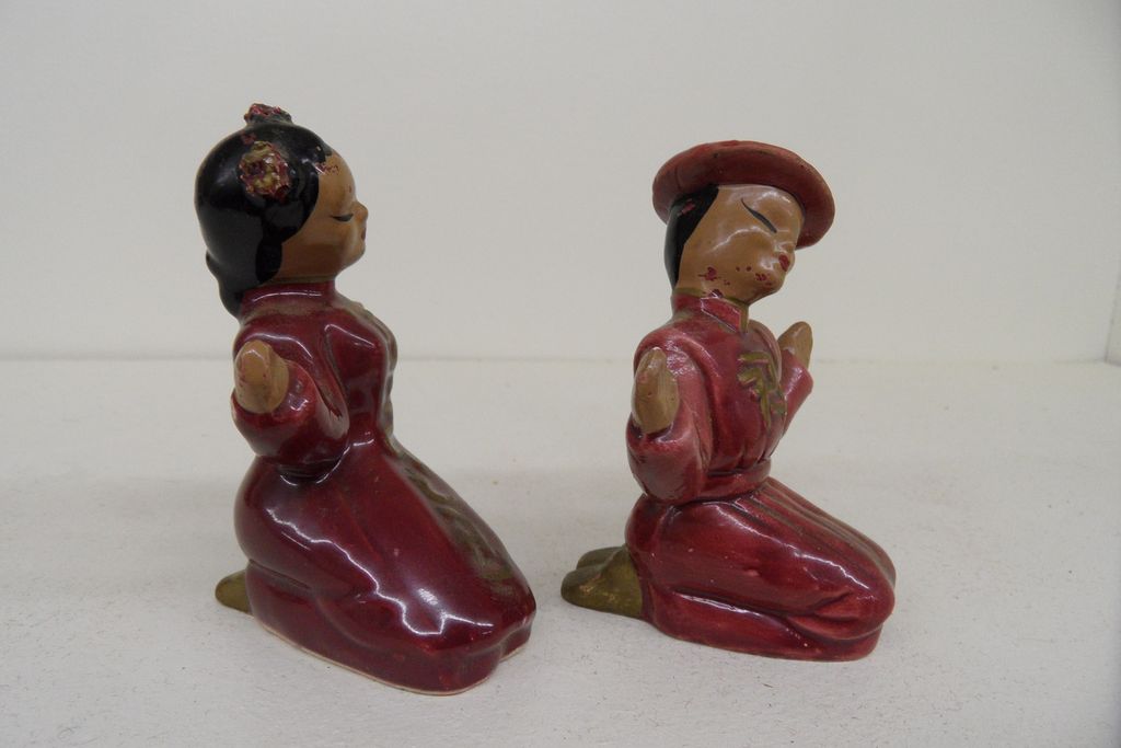 Vintage - Porcelain - Salt and Pepper - Japan Vintage - Porcelain - Salt and Pepper - Japan