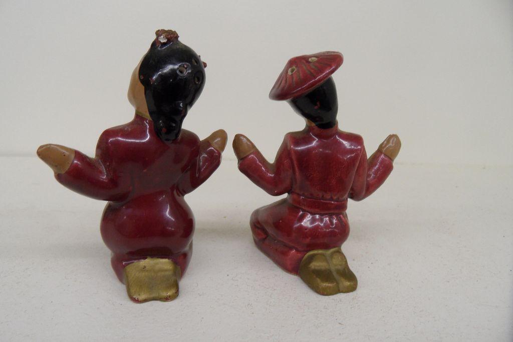 Vintage - Porcelain - Salt and Pepper - Japan Vintage - Porcelain - Salt and Pepper - Japan