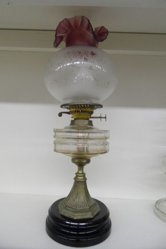 Antique - Kerosene Lamp Antique - Kerosene Lamp