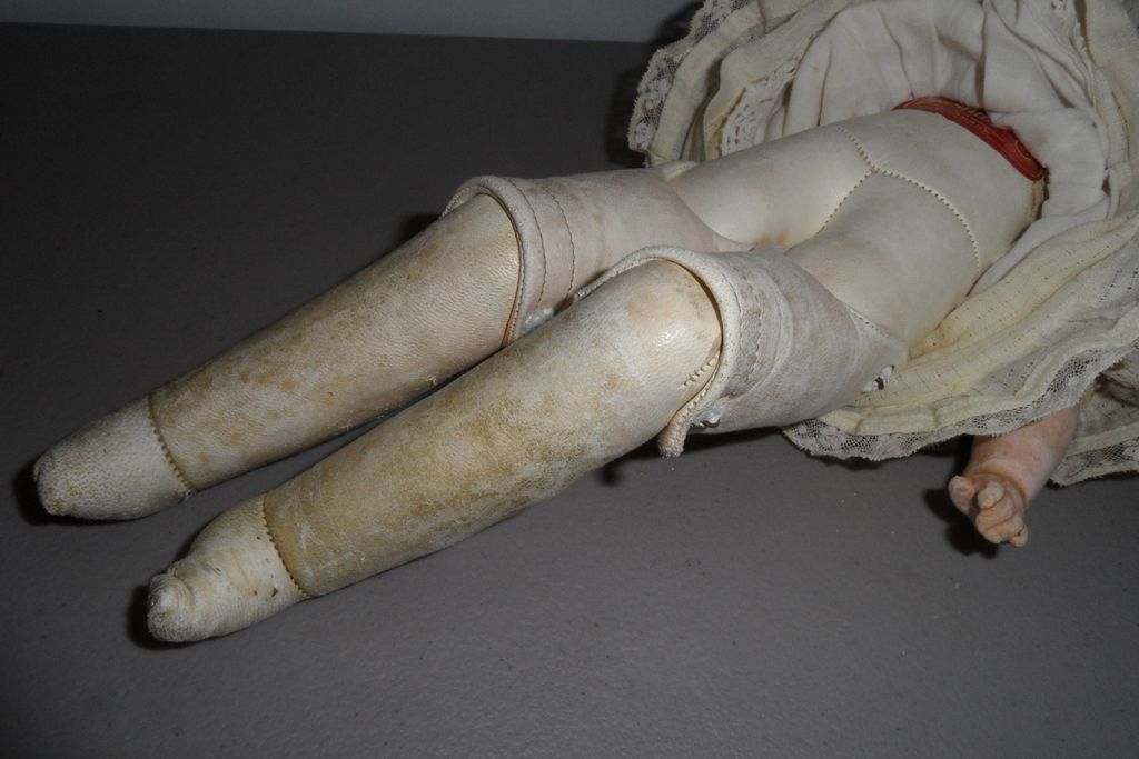 Antique - Doll - Armond Marsielle - Kid body Antique - Doll - Armond Marsielle - Kid body
