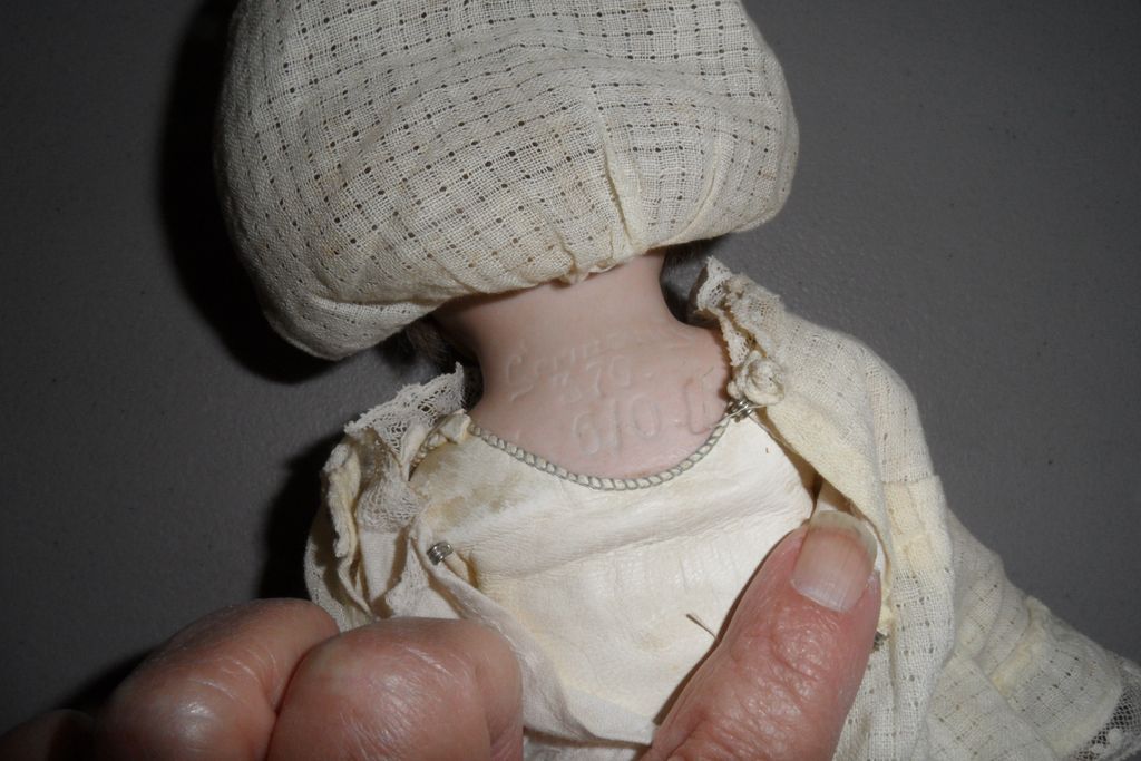Antique - Doll - Armond Marsielle - Kid body Antique - Doll - Armond Marsielle - Kid body