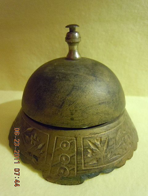 Vintage Victorian Eastlake Hotel/Desk Bell-Gold Finish Vintage Victorian Eastlake Hotel/Desk Bell-Gold Finish