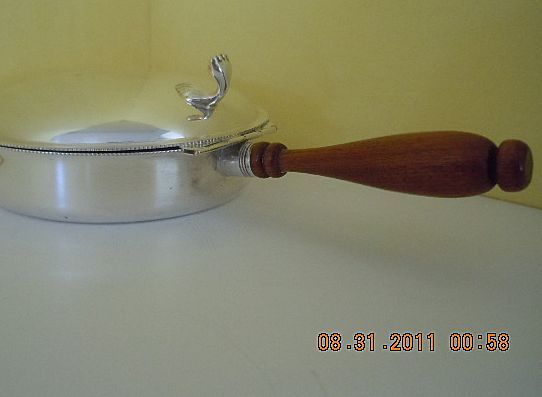 Vintage SHEFFIELD Silver Company Silverplated E.P. Copper Silent Butler/Crumb Tray Vintage SHEFFIELD Silver Company Silverplated E.P. Copper Silent Butler/Crumb Tray