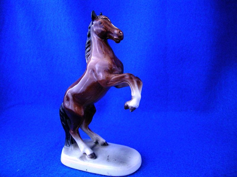 hertwig porcelain horse