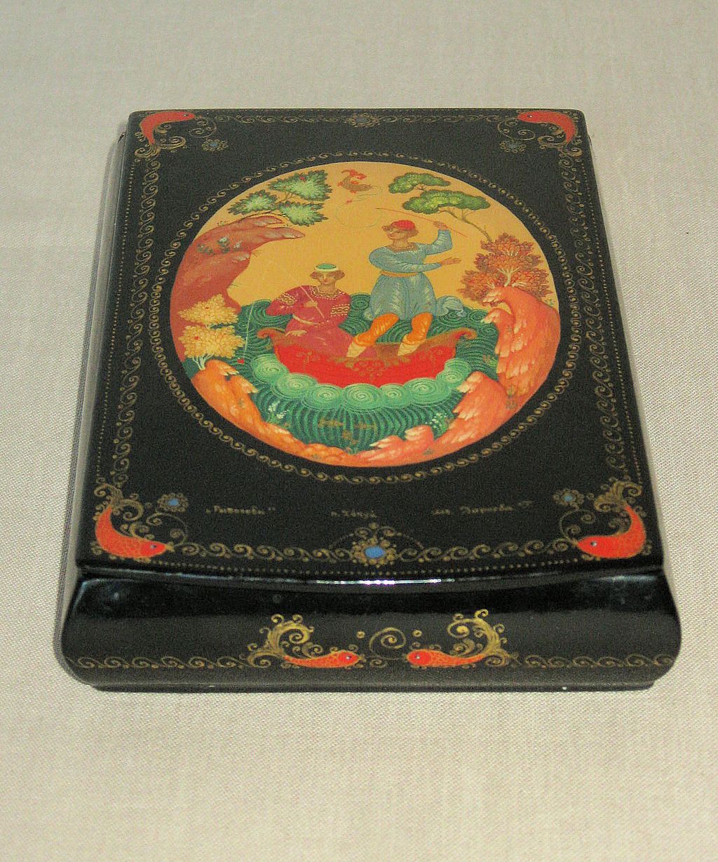 Russian Rectangular Lacquer Box Russian Rectangular Lacquer Box