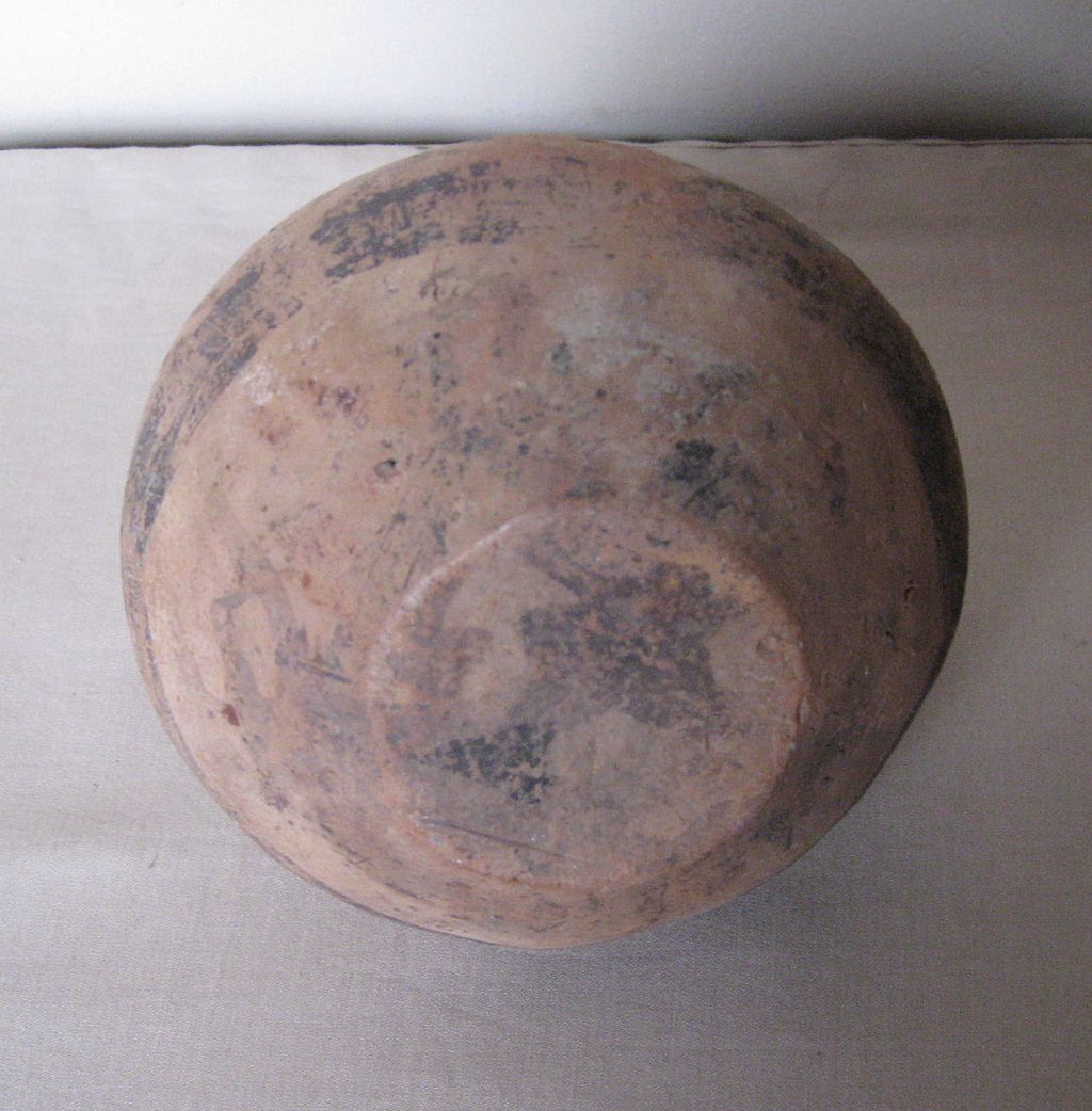 Chinese Small Neolithic Pottery Jar Chinese Small Neolithic Pottery Jar