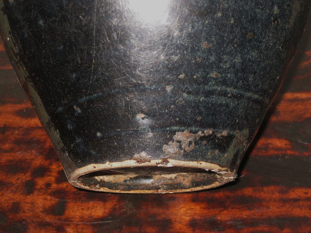 Chinese Henan Pottery Black-Glazed Vase with Rust Floral Motif Chinese Henan Pottery Black-Glazed Vase with Rust Floral Motif