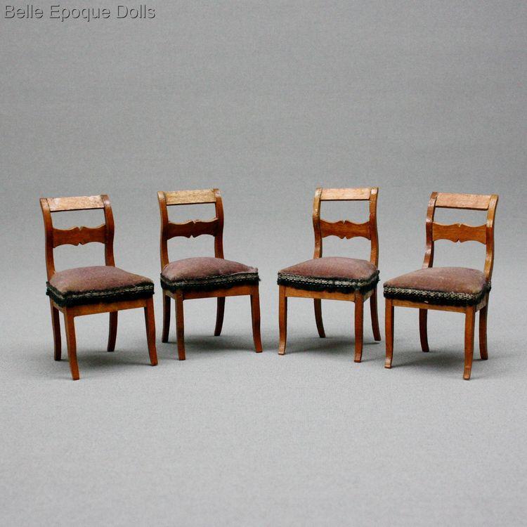 Elegant German Dollhouse Fruitwood Parlor Set with Velvet Upholstery - Mid 19th century. Elegant German Dollhouse Fruitwood Parlor Set with Velvet Upholstery - Mid 19th century.