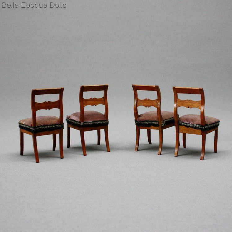 Elegant German Dollhouse Fruitwood Parlor Set with Velvet Upholstery - Mid 19th century. Elegant German Dollhouse Fruitwood Parlor Set with Velvet Upholstery - Mid 19th century.