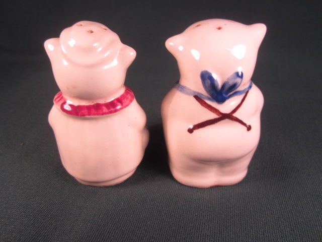 Shawnee Pottery "Smiley and Winnie Pig" Salt and Pepper Shakers Shawnee Pottery "Smiley and Winnie Pig" Salt and Pepper Shakers