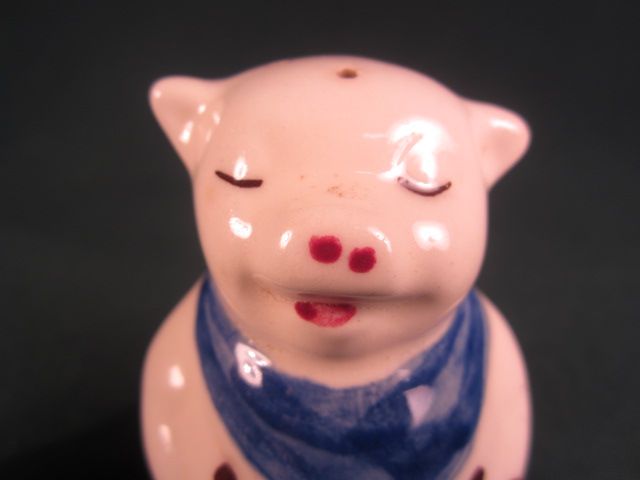 Shawnee Pottery "Smiley and Winnie Pig" Salt and Pepper Shakers Shawnee Pottery "Smiley and Winnie Pig" Salt and Pepper Shakers