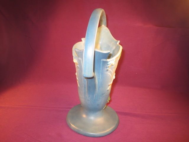 Roseville Pottery "Snowberry" Basket Roseville Pottery "Snowberry" Basket